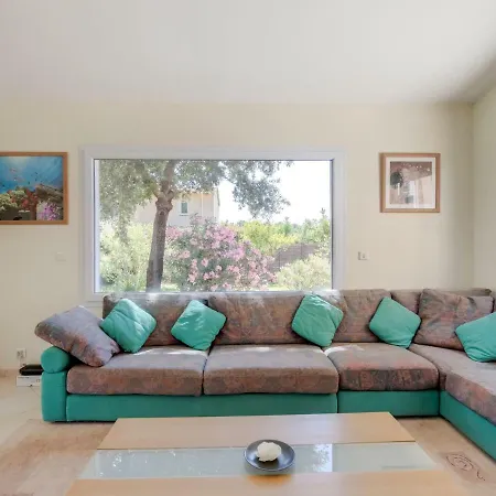 Les Orangers Holiday home *